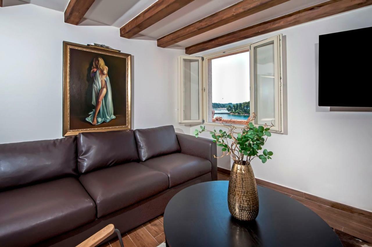 Villa Nea Seaview 3-Apartments! Rovinj Exterior photo